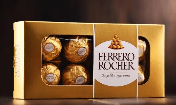 BOMBOM FERRERO ROCHER - 100g Ferrero Rocher oferece uma experiência de sabor incomparável de contraste de camadas